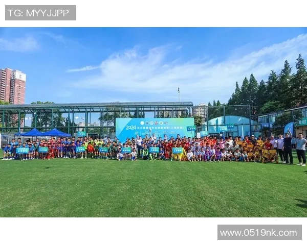 京西杯足球盛宴开启青少年才俊齐聚展现青春风采与竞技精神