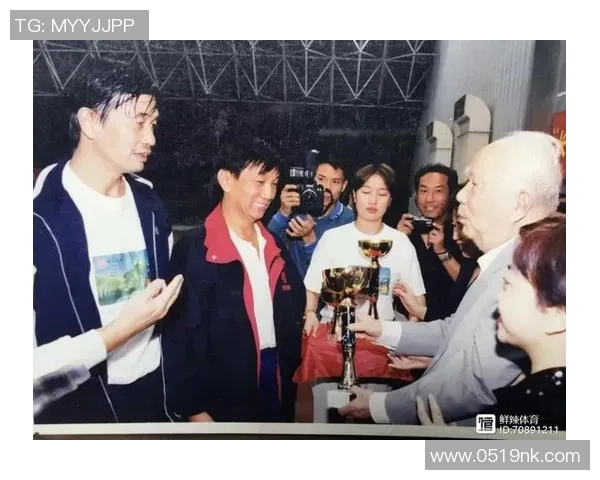 对话张芳：回顾她的网球生涯与未来展望的深度访谈