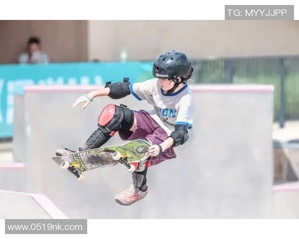 深圳滑板队的盯防策略分析与比赛表现的得失探讨 深圳滑板队的盯防策略分析与比赛表现的得失探讨