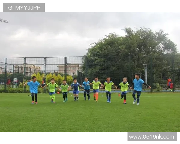 畅玩胜利足球2015下载体验全新足球竞技乐趣尽在掌中